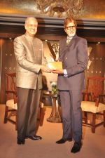 Amitabh Bachchan at Jhonny Walker Voyager award in Taj Hotel, Mumbai on 16th Dec 2012 (13).JPG